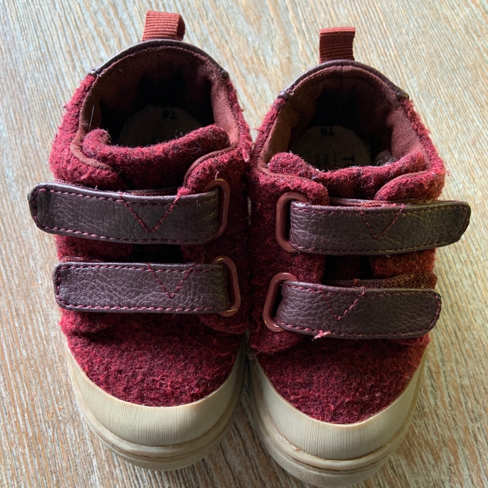 Baby /toddler Toms